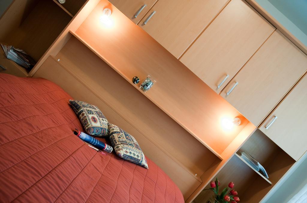 Pension Villa Maria كارلوفي فاري المظهر الخارجي الصورة